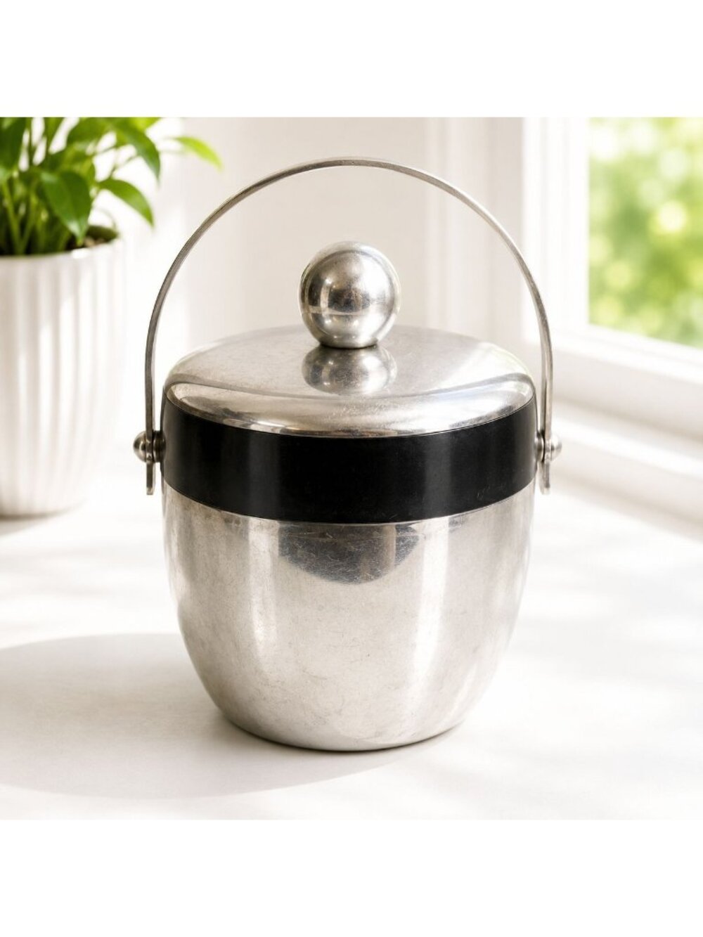 Vintage Mid-Century Aluminum Ice Bucket With Black Accent & Handle